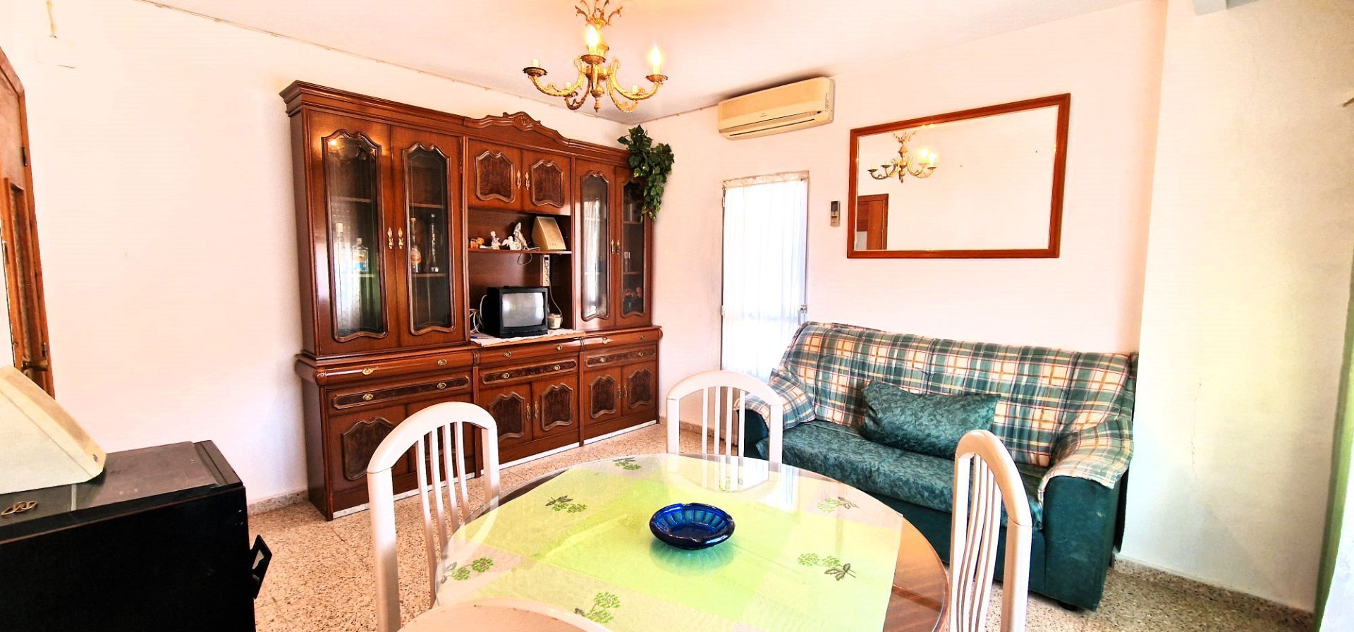 Comedor de Piso en venta en Aldeanueva de la Vera con Aire acondicionado y Amueblado