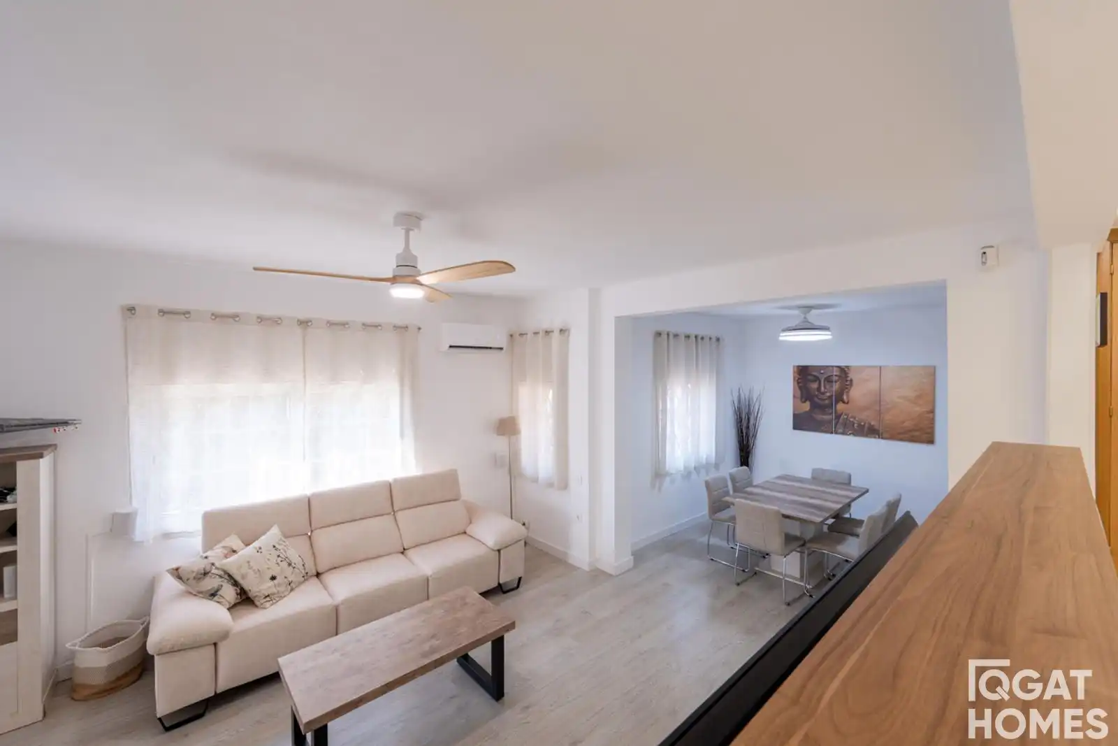 Sala d'estar de Casa o xalet en venda en Sant Cugat del Vallès amb Aire condicionat, Calefacció i Terrassa