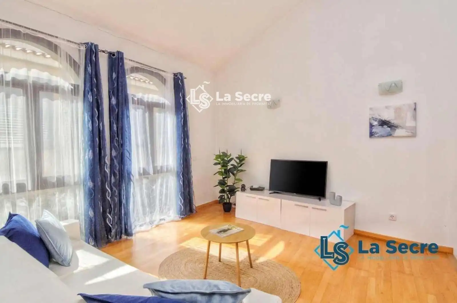 Vista exterior de Piso en venta en Martorell con Aire acondicionado