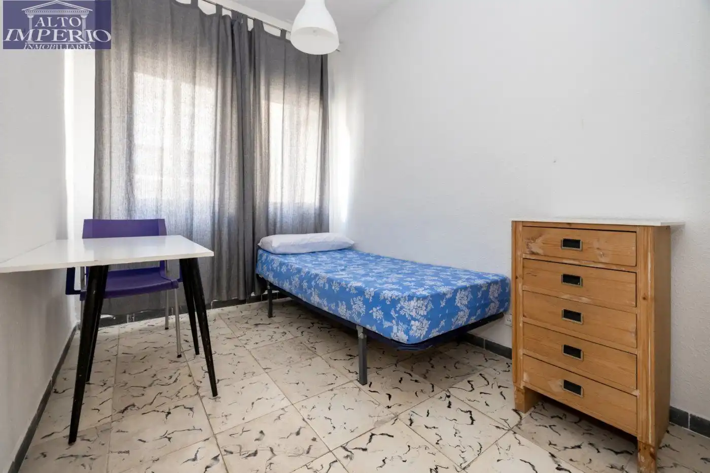 Habitación de Piso de alquiler en Granada