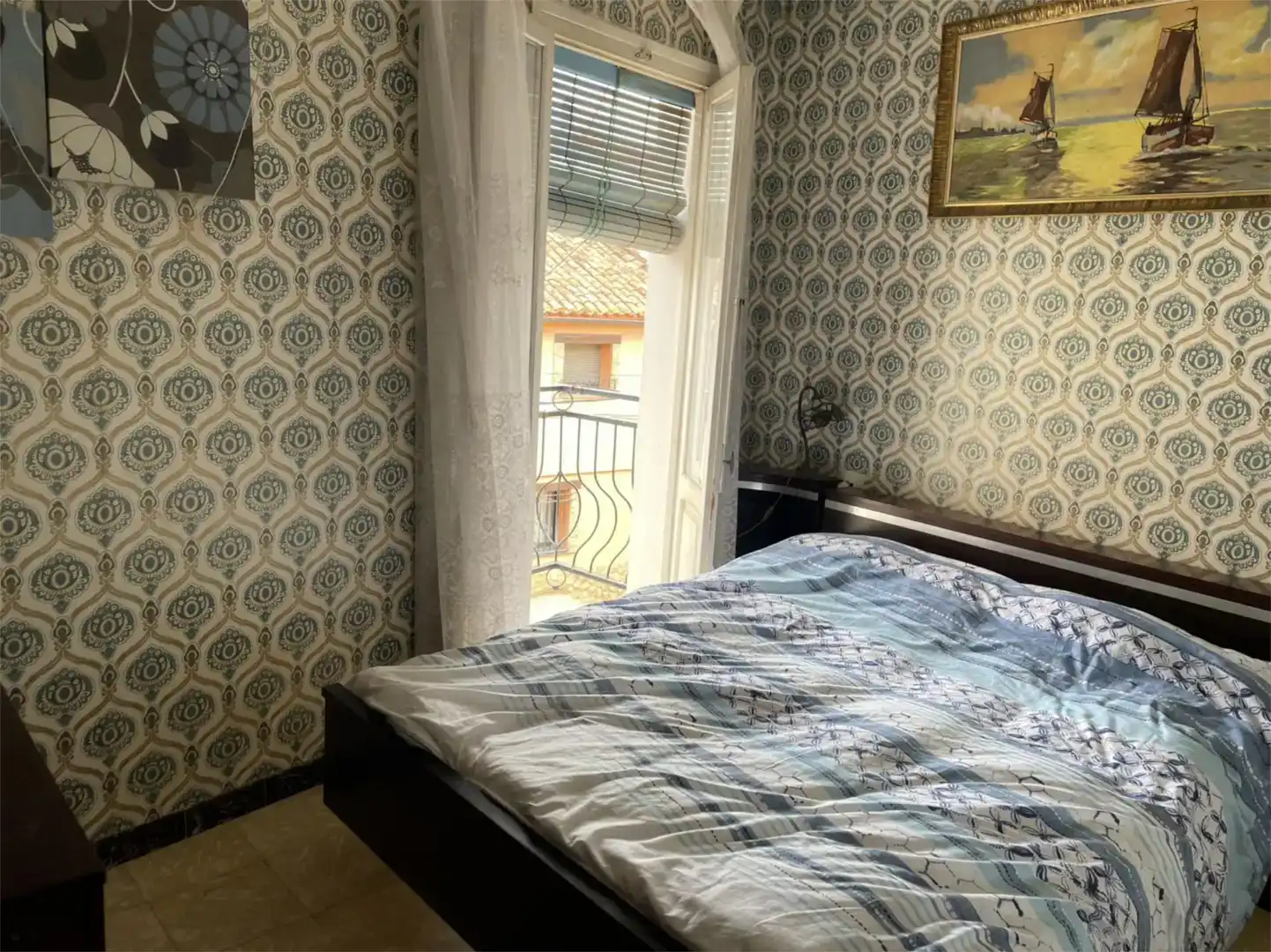 Habitación de Casa adosada en venta en Castielfabib con Trastero, Amueblado y Horno