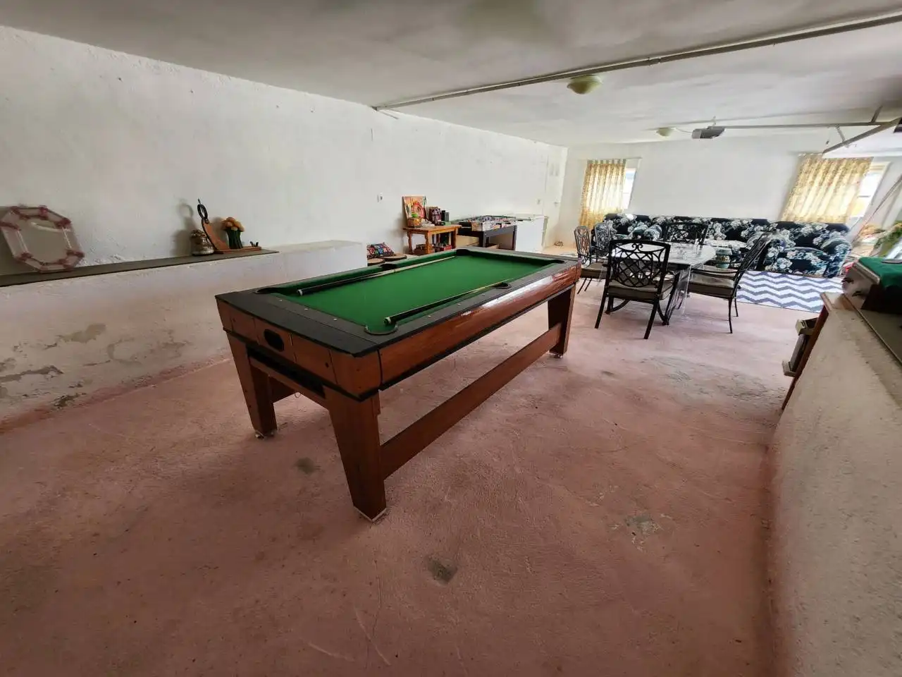 Houses for sale in Galápagos  with Air Conditioner, Heating and Private garden