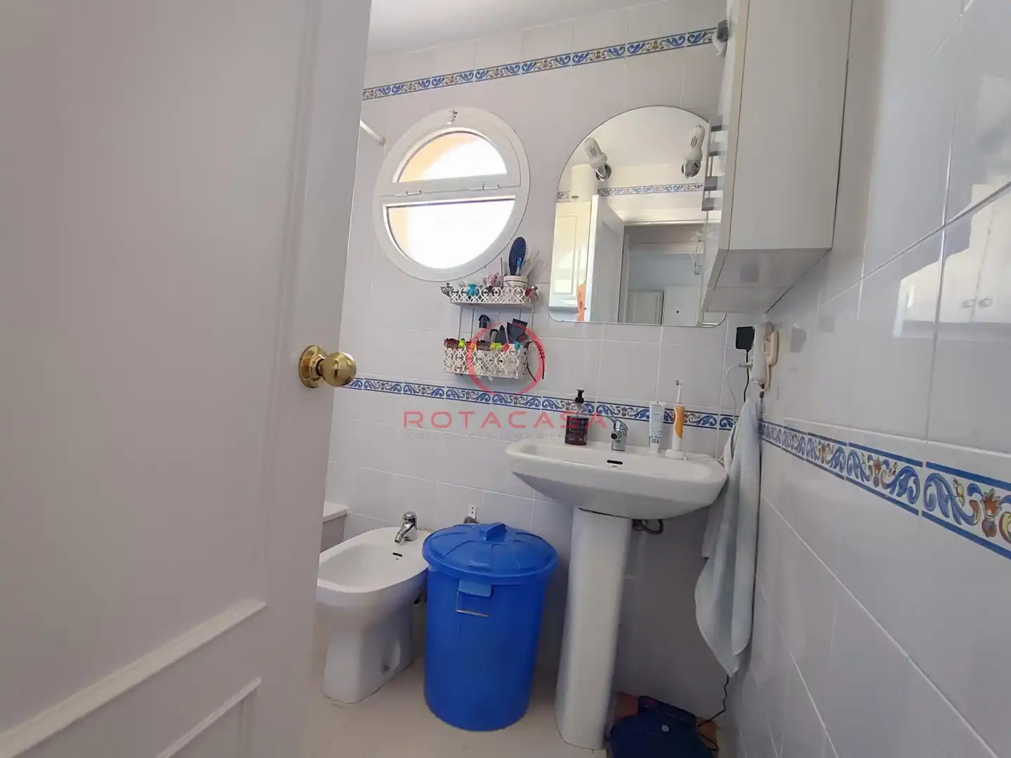 Bathroom of Apartments for sale in Rota  with Terrace