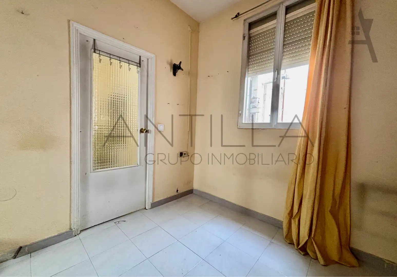 Habitación de Piso en venta en Madrid con Aire acondicionado, Calefacción y Alarma