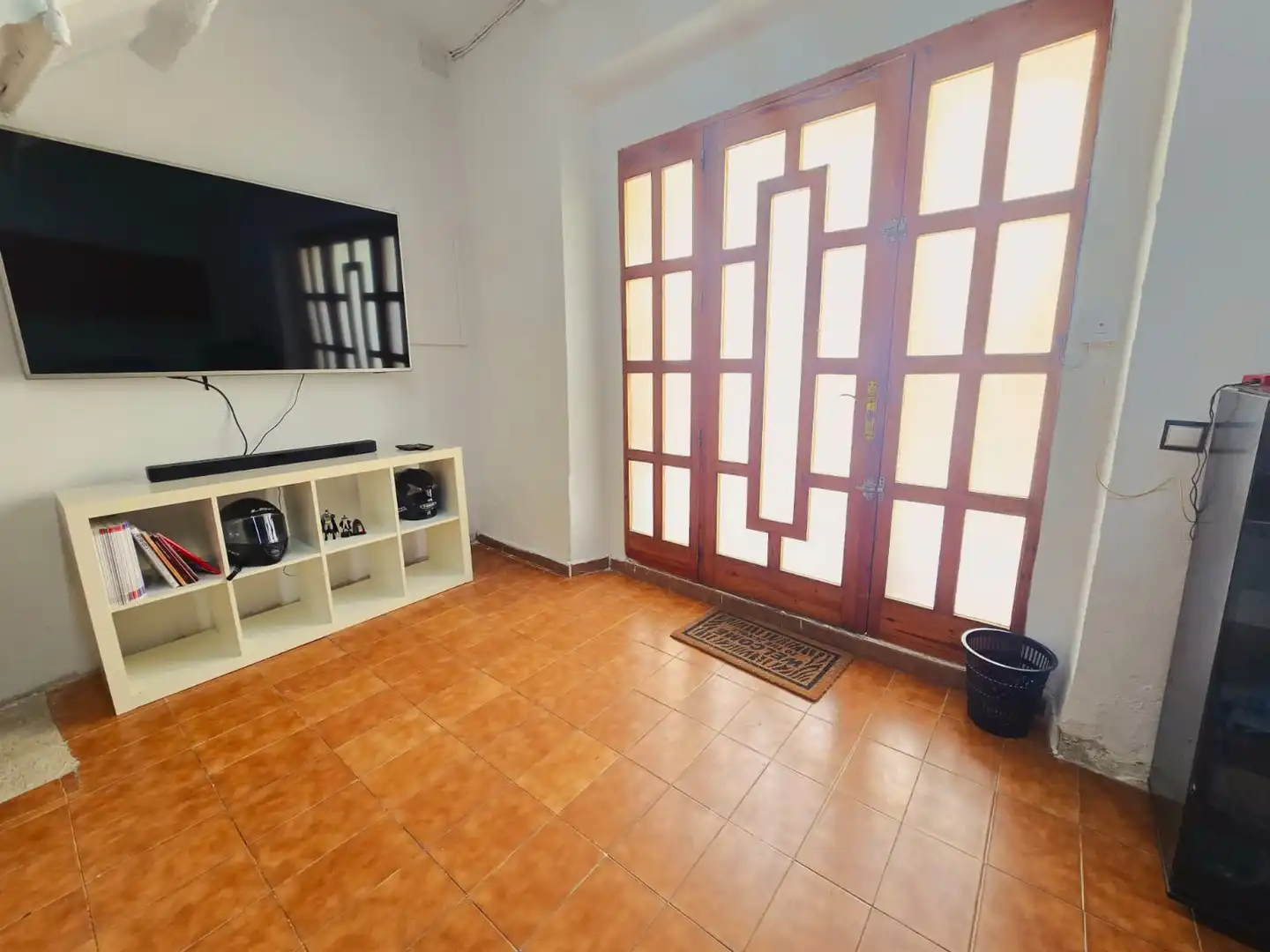 Sala de estar de Casa adosada en venta en Salomó con Aire acondicionado, Parquet y Terraza