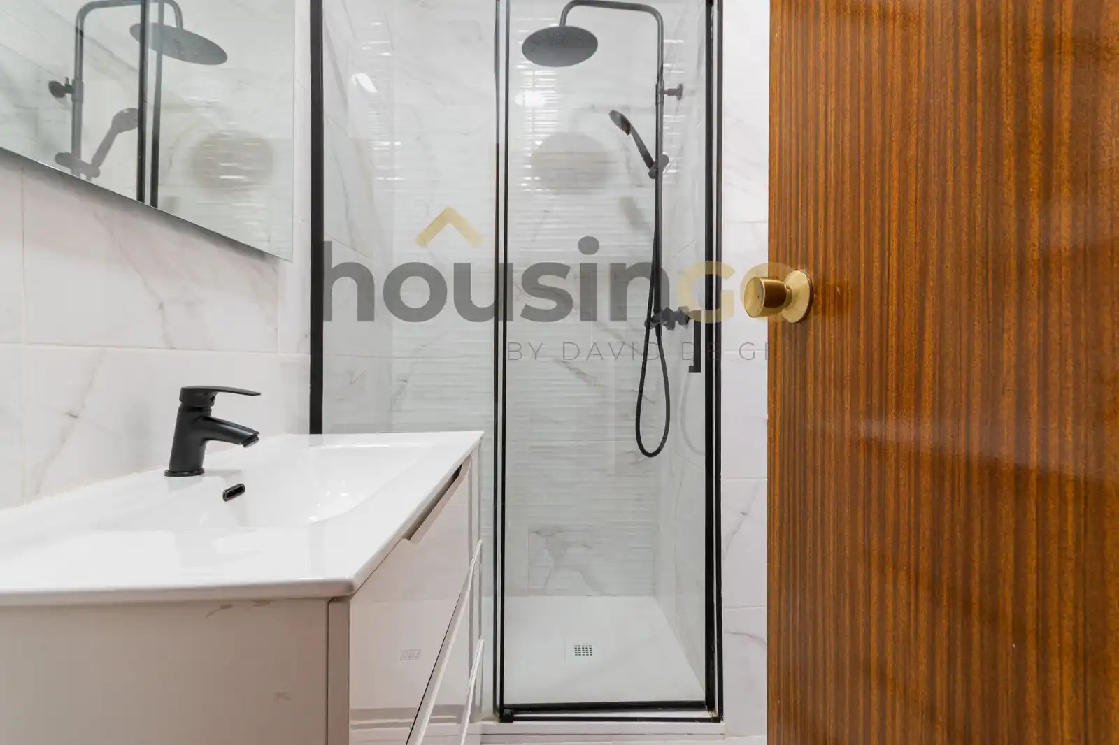 Baño de Piso de alquiler en Madrid con Aire acondicionado, Calefacción y Parquet