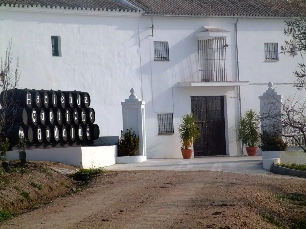 Vista exterior de Finca rústica en venta en Lucena con Jardín privado, Terraza y Piscina