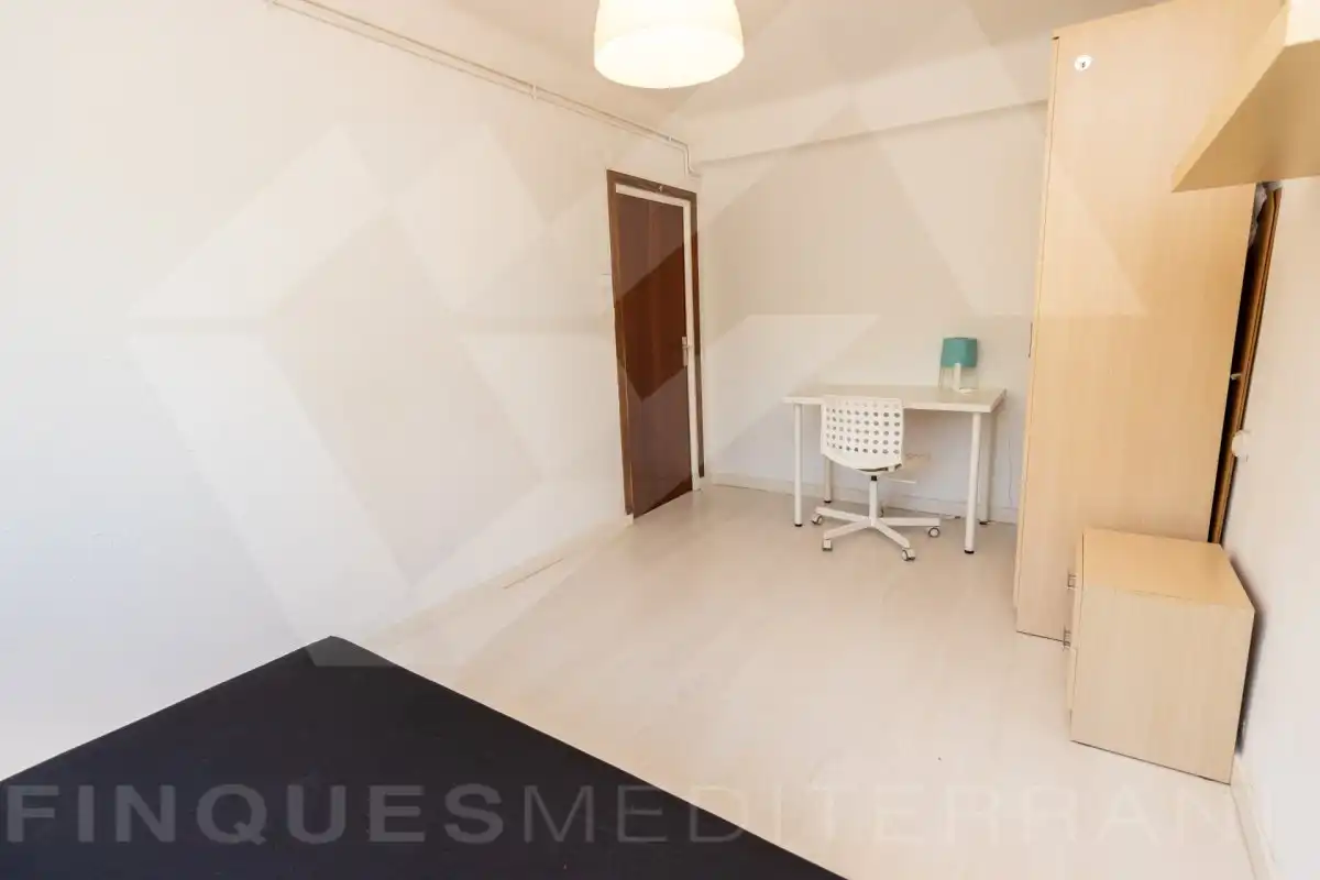 Schlafzimmer von Wohnung zur Miete in Tarragona mit Klimaanlage, Heizung und Parkett