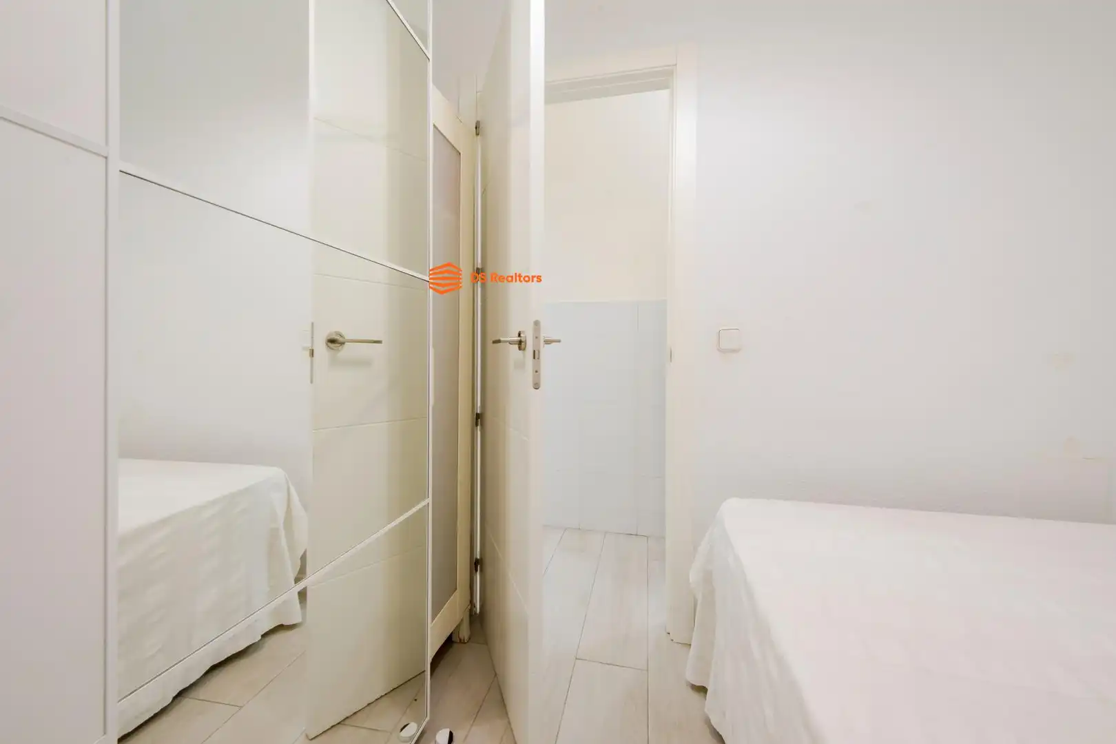 Bedroom of Flat for sale in Madrid  with Heating and Furnished