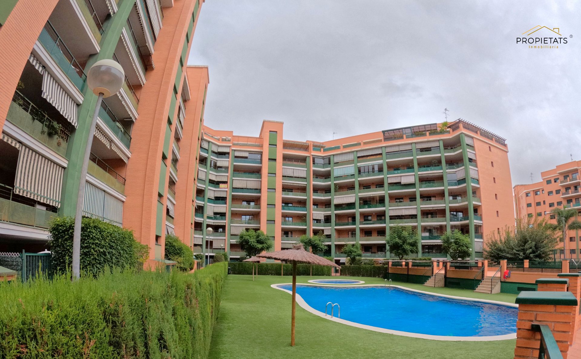 Piso en venta en Passeig Penyal d'Ifach, Casas Verdes