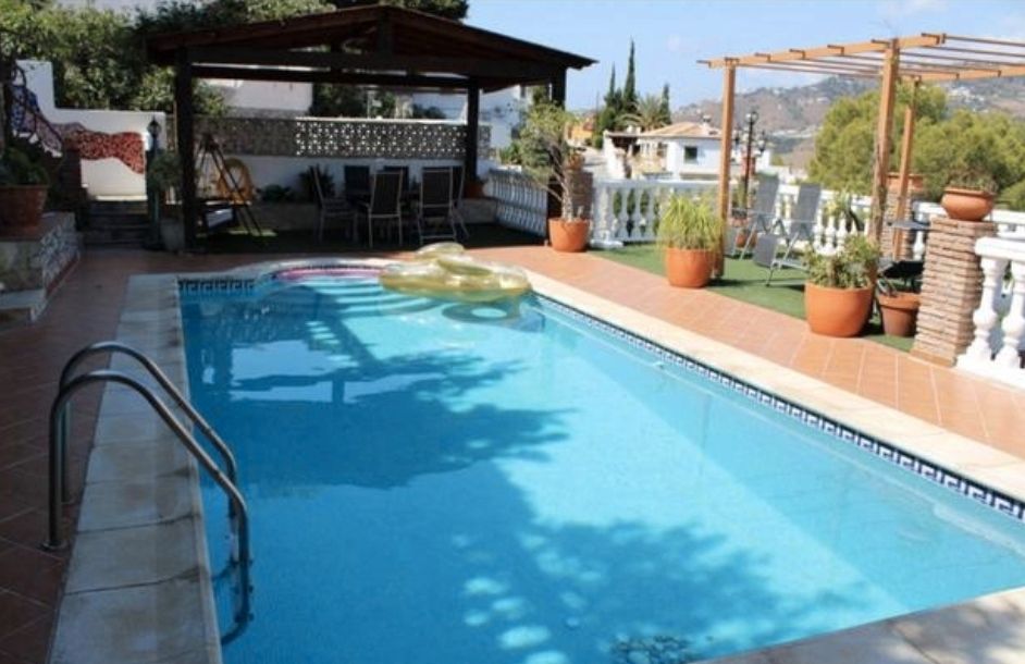 House or chalet to rent in Avenida los Pinos, Velilla - Velilla Taramay