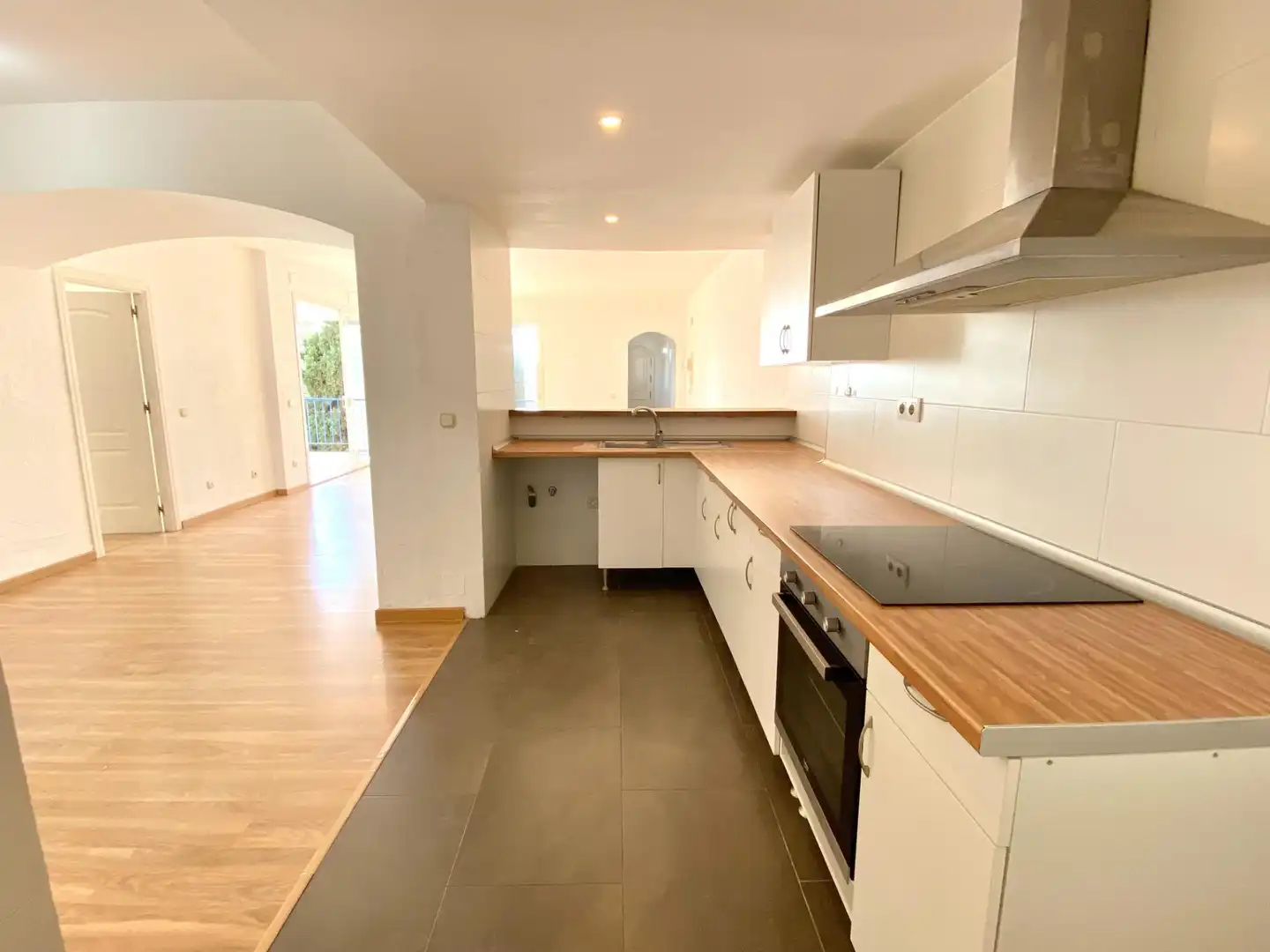 Kitchen of Apartments for sale in Mijas  with Terrace and Community pool