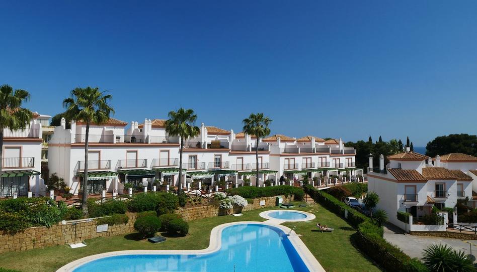 Foto 1 de Casa adosada en venda a Cabopino - Artola, Málaga
