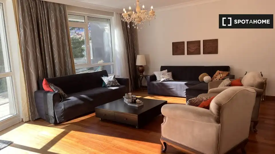 Sala d'estar de Apartament per a compartir en Osorno la Mayor amb Aire condicionat, Terrassa i Moblat
