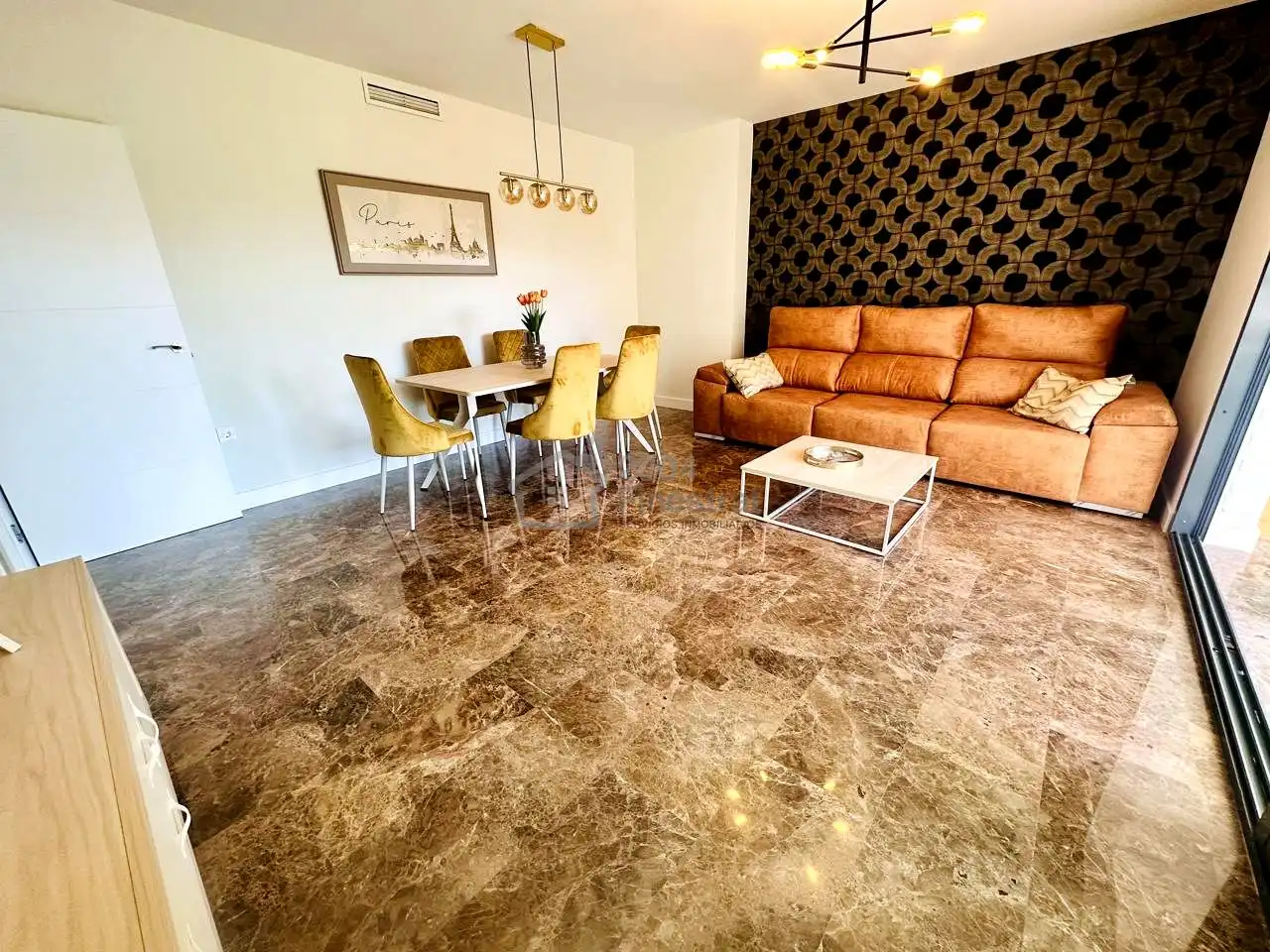 Living room of Flat for rent in Benidorm  with Terrace, Furnished and Community pool