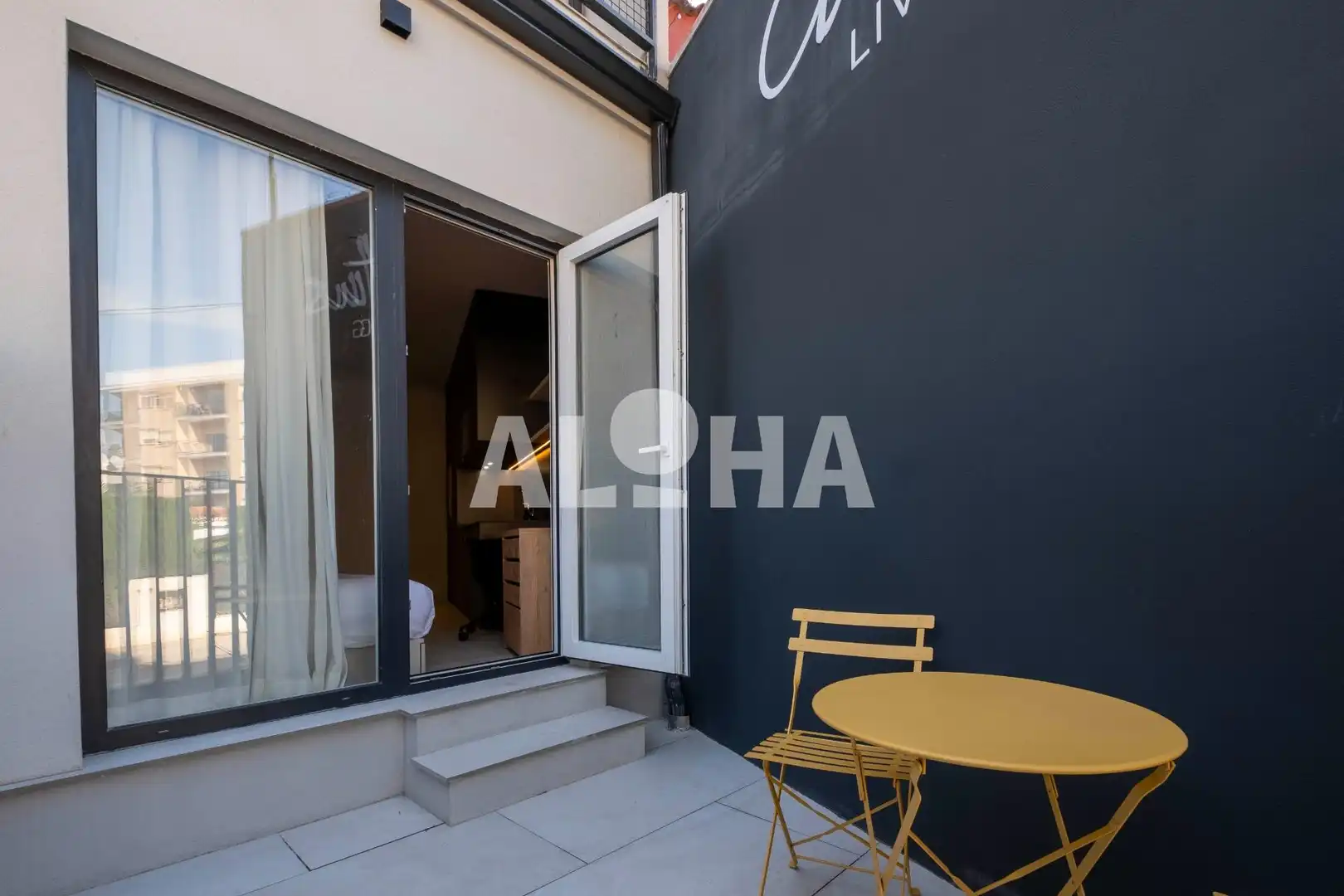 Terrasse von Wohnung zur untervermieten in Alfara del Patriarca mit Klimaanlage, Heizung und Terrasse