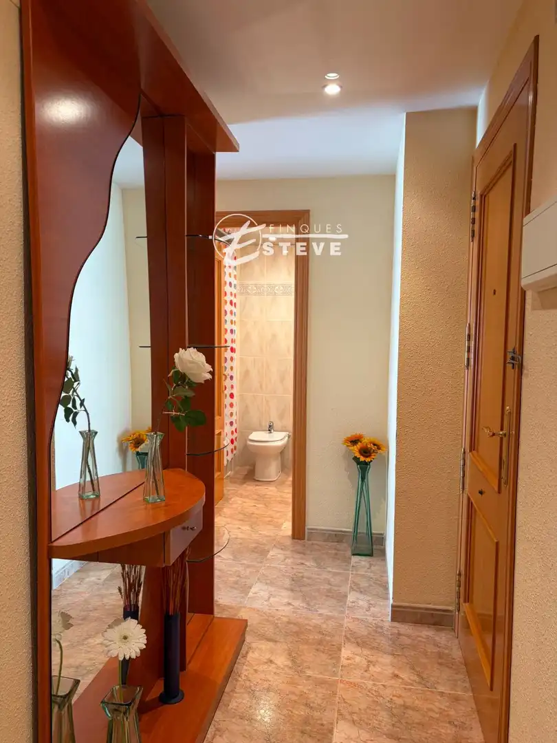 Badezimmer von Dachboden zum Verkauf in Calafell mit Klimaanlage, Heizung und Terrasse