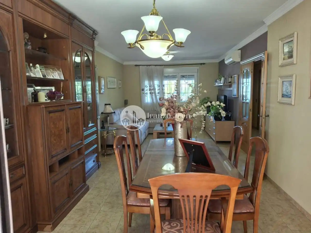 Comedor de Casa o chalet en venta en Jaén con Aire acondicionado, Calefacción y Terraza