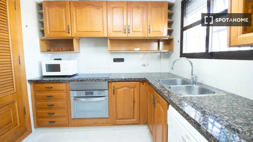 Kitchen of Flat for rent in Sueca  with Air Conditioner, Heating and Furnished