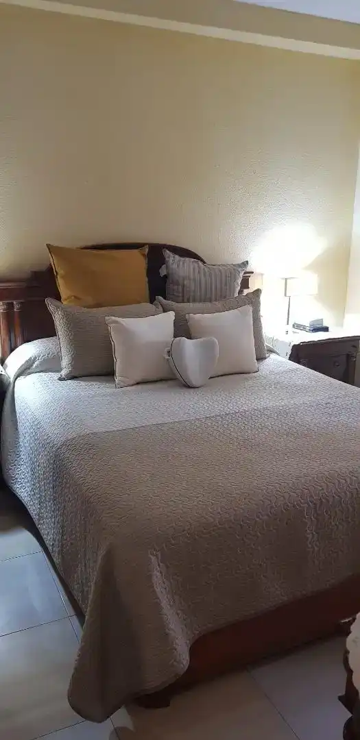 Habitación de Piso en venta en  Córdoba Capital con Aire acondicionado y Balcón
