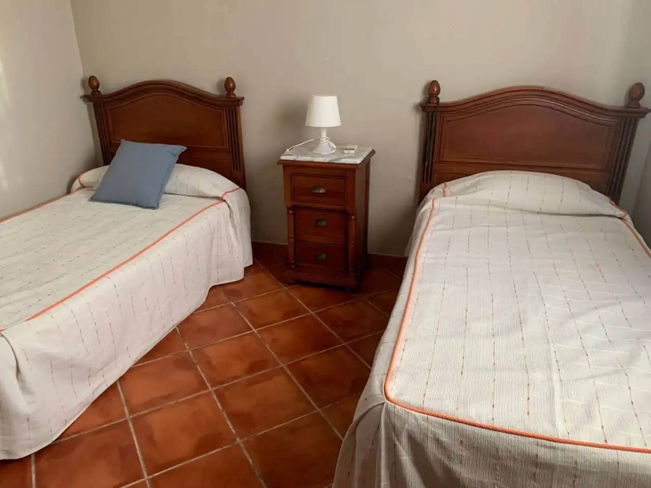 Habitación de Casa o chalet en venta en Carmona con Aire acondicionado, Jardín privado y Terraza