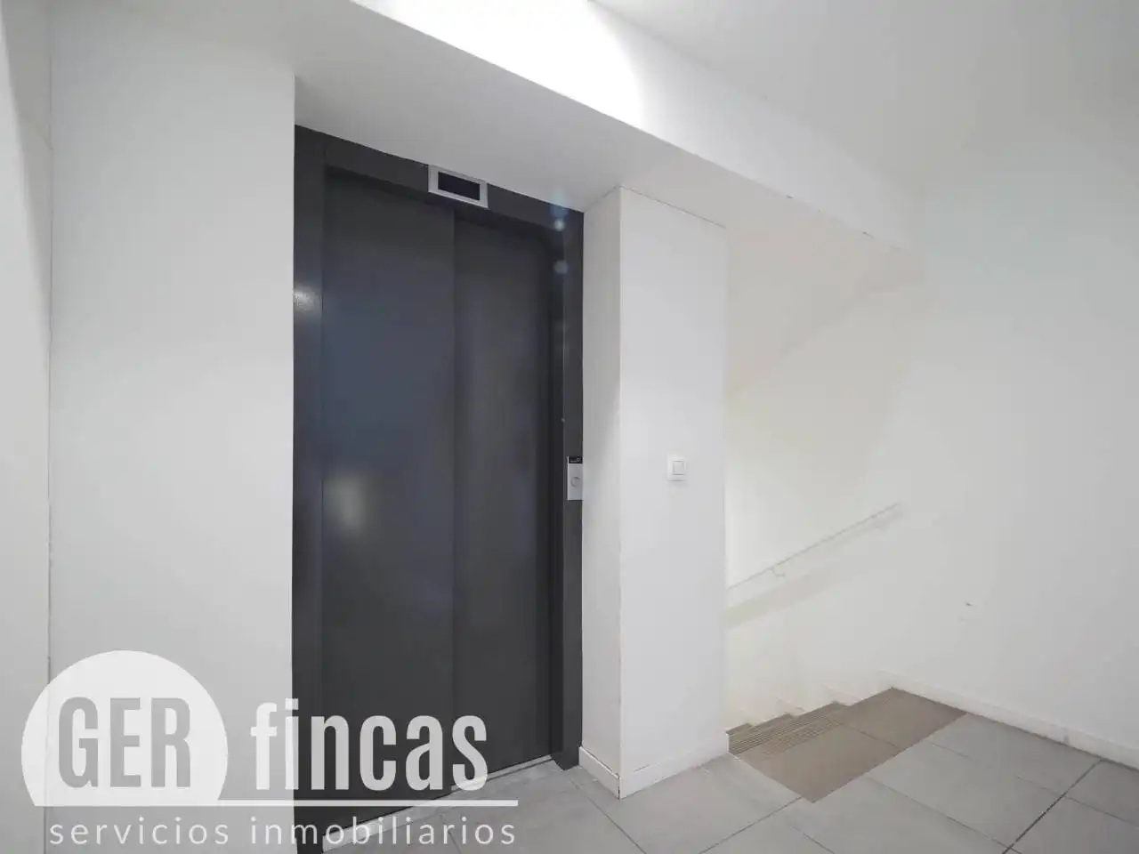 Flat with lift for sale in Calle Segòvia, imagen 34