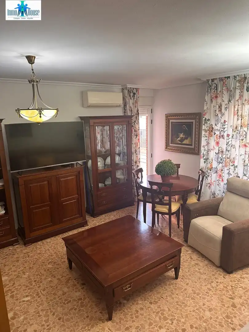 Sala d'estar de Pis en venda en Albacete amb Aire condicionat, Calefacció i Moblat