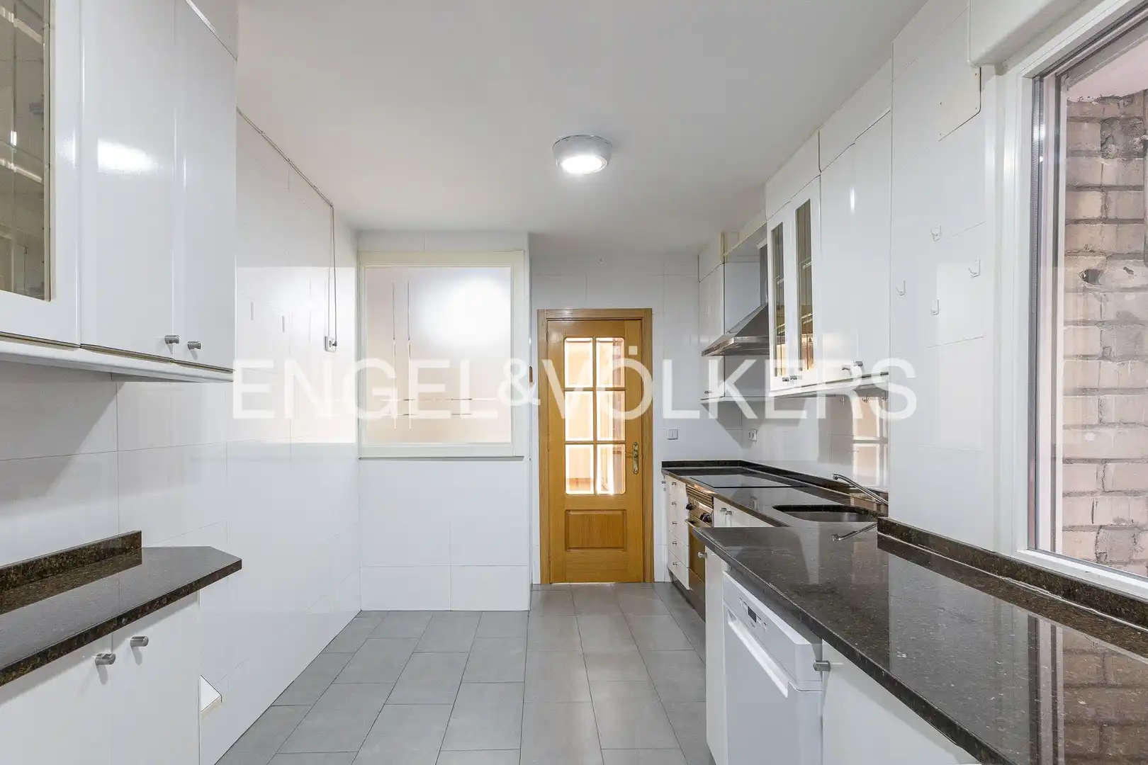 Küche von Wohnung zur Miete in Madrid mit Klimaanlage, Heizung und Parkett