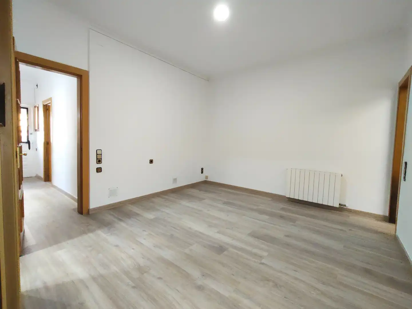 Piso en venta en Ripollet con Calefacción, Parquet y Terraza