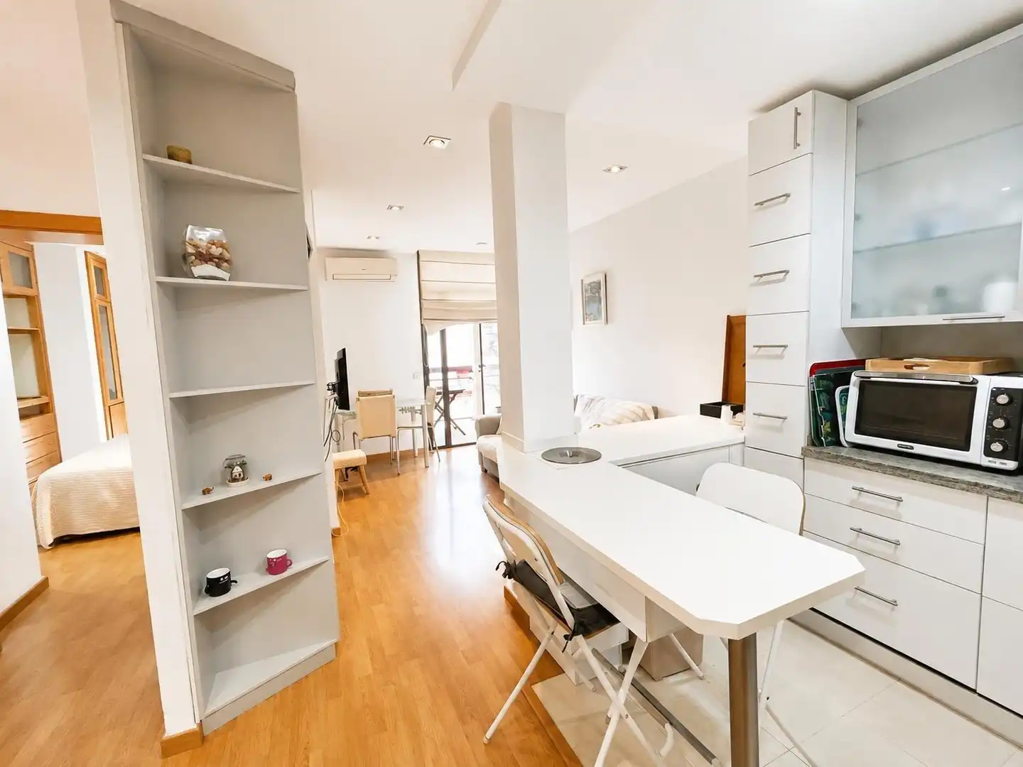 Living room of Flat for rent in Las Palmas de Gran Canaria  with Air Conditioner, Parquet flooring and Terrace