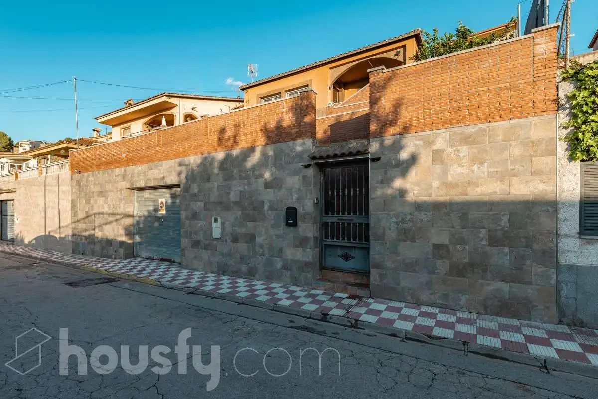 Vista exterior de Casa o xalet en venda en Abrera, Barcelona