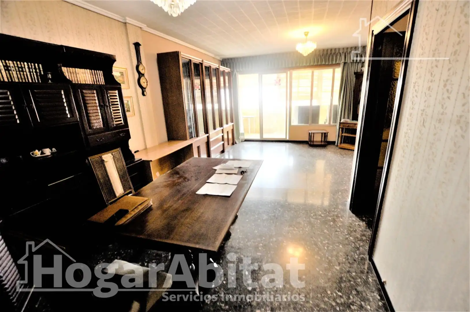 Piso en venta en Valencia con Balcón