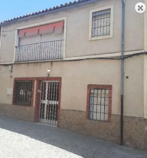 Adossat en venda a Lagartera