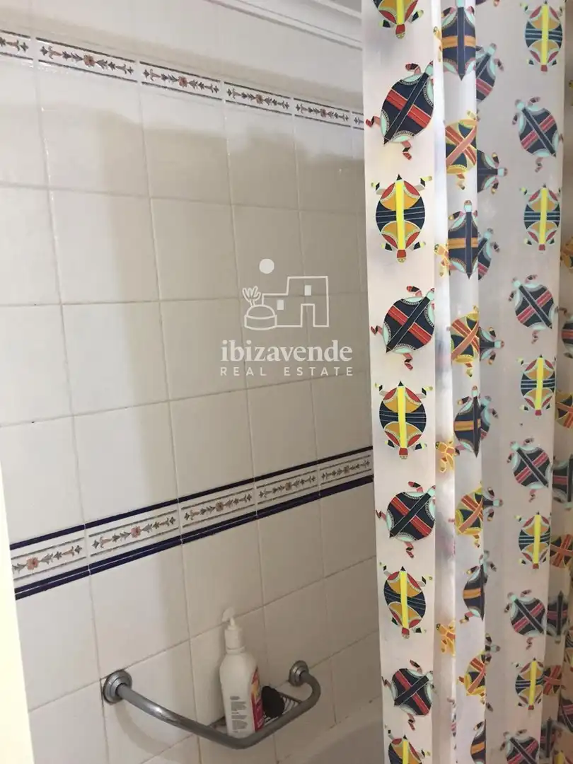 Bany de Àtic en venda en Sant Joan de Labritja amb Terrassa