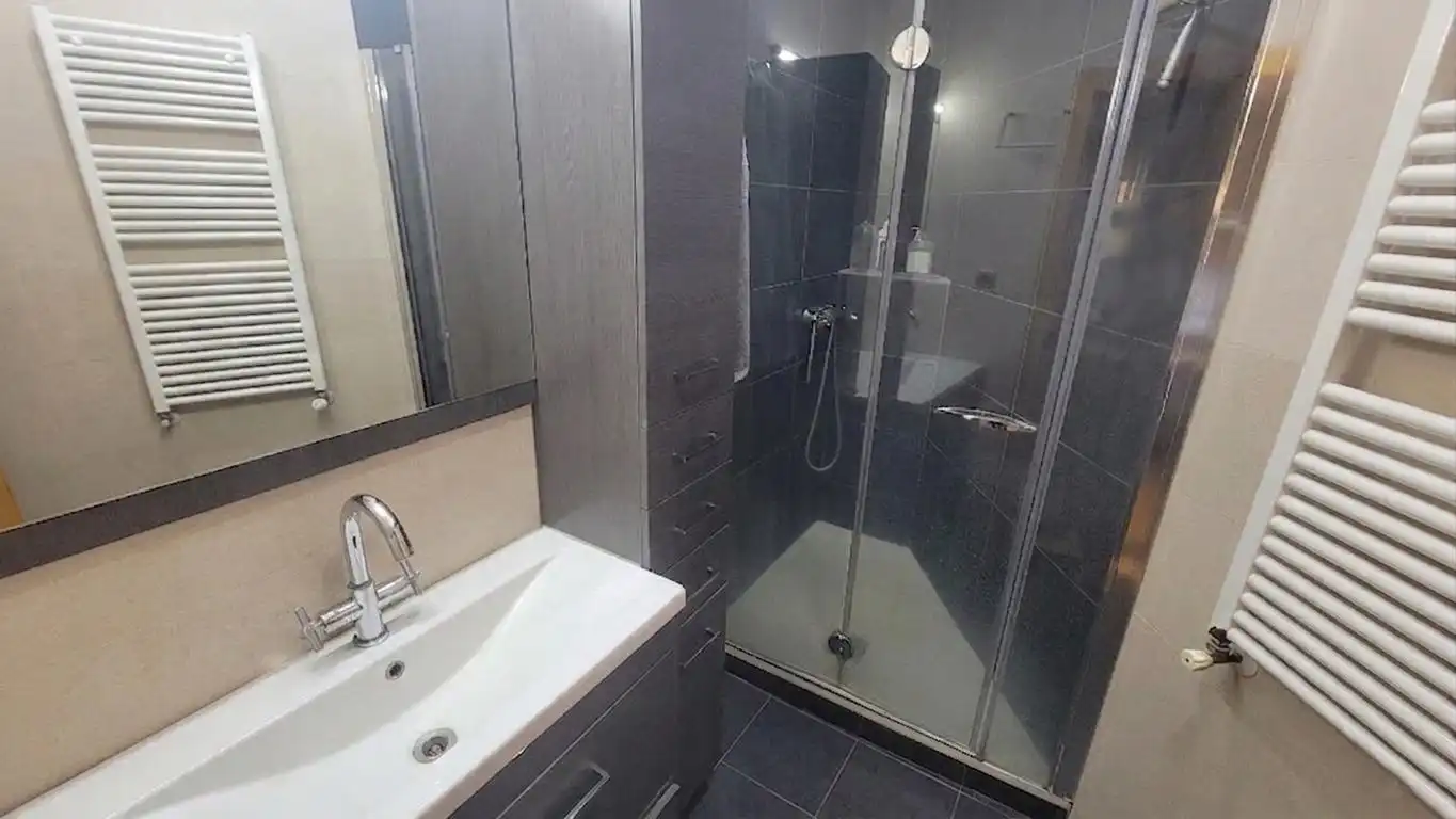 Bathroom of Attic for sale in L'Hospitalet de Llobregat  with Air Conditioner, Heating and Terrace