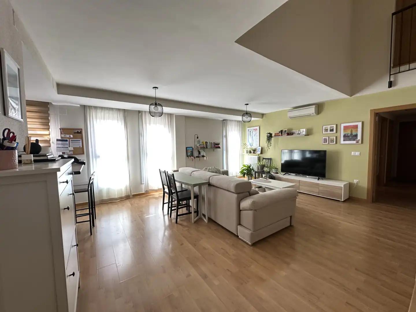 Sala d'estar de Àtic de lloguer en San Martín de la Vega, Madrid