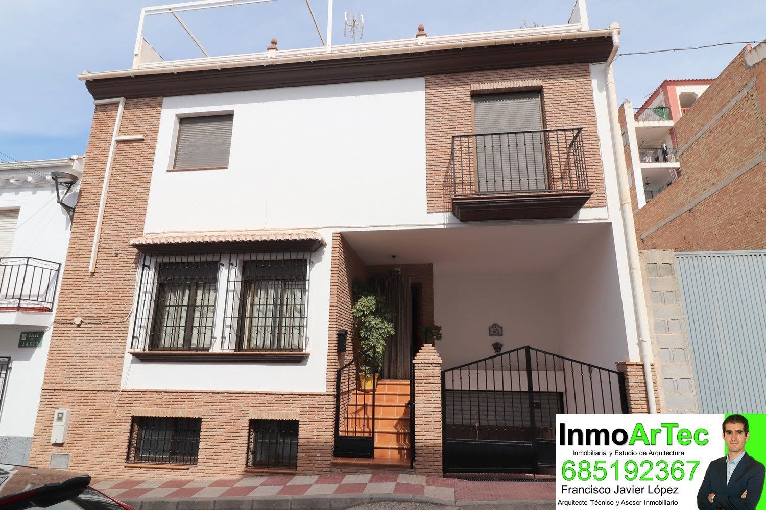 Vista exterior de Casa o xalet en venda en Íllora amb Aire condicionat, Calefacció i Terrassa