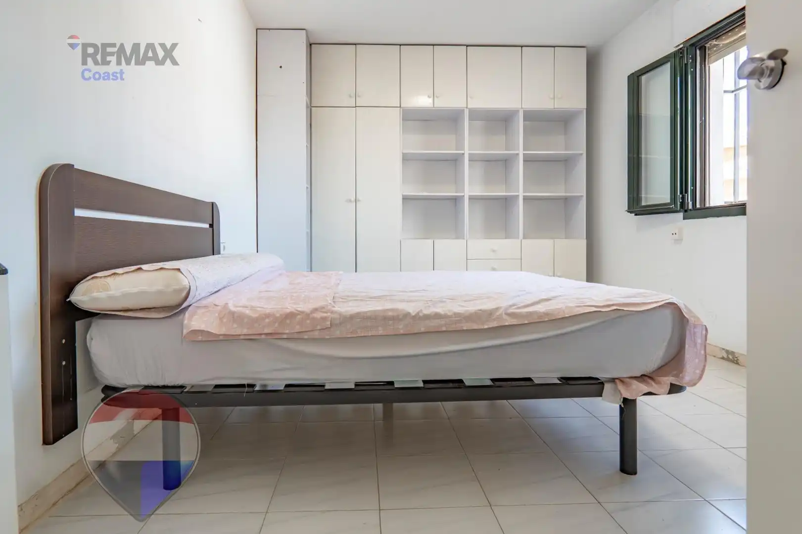 Dormitori de Casa o xalet en venda en Rincón de la Victoria amb Aire condicionat, Jardí privat i Piscina