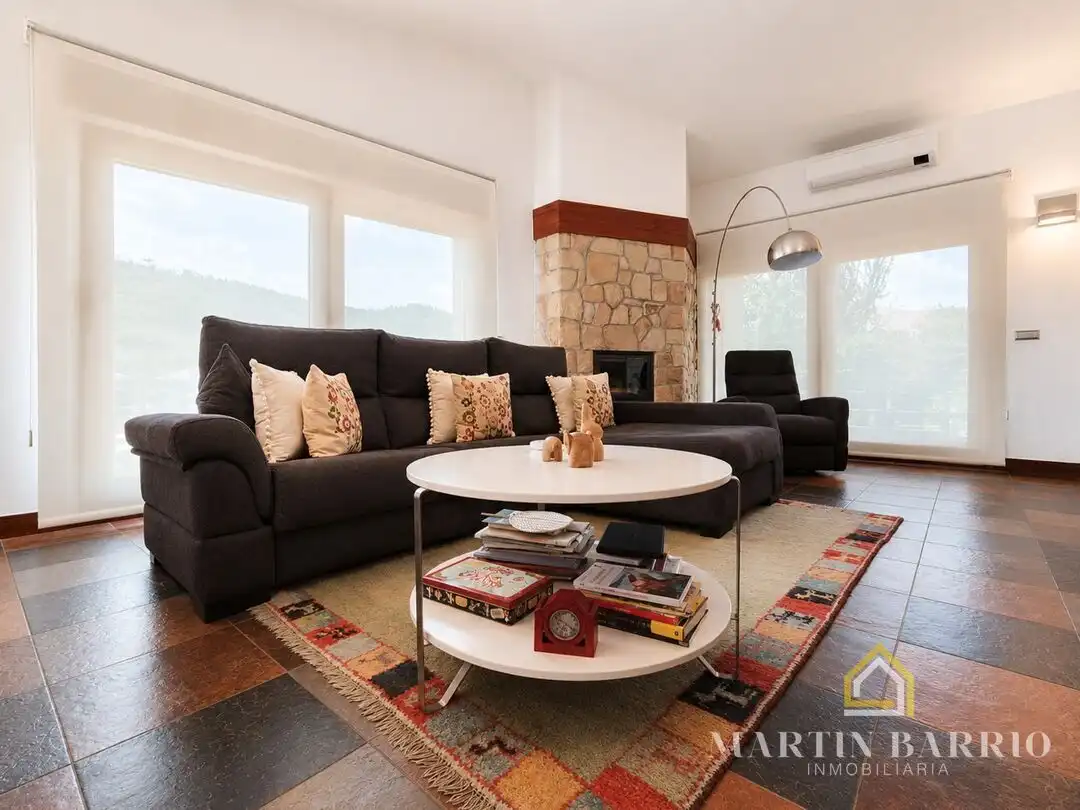 Sala de estar de Casa o chalet en venta en Muskiz con Aire acondicionado, Calefacción y Jardín privado