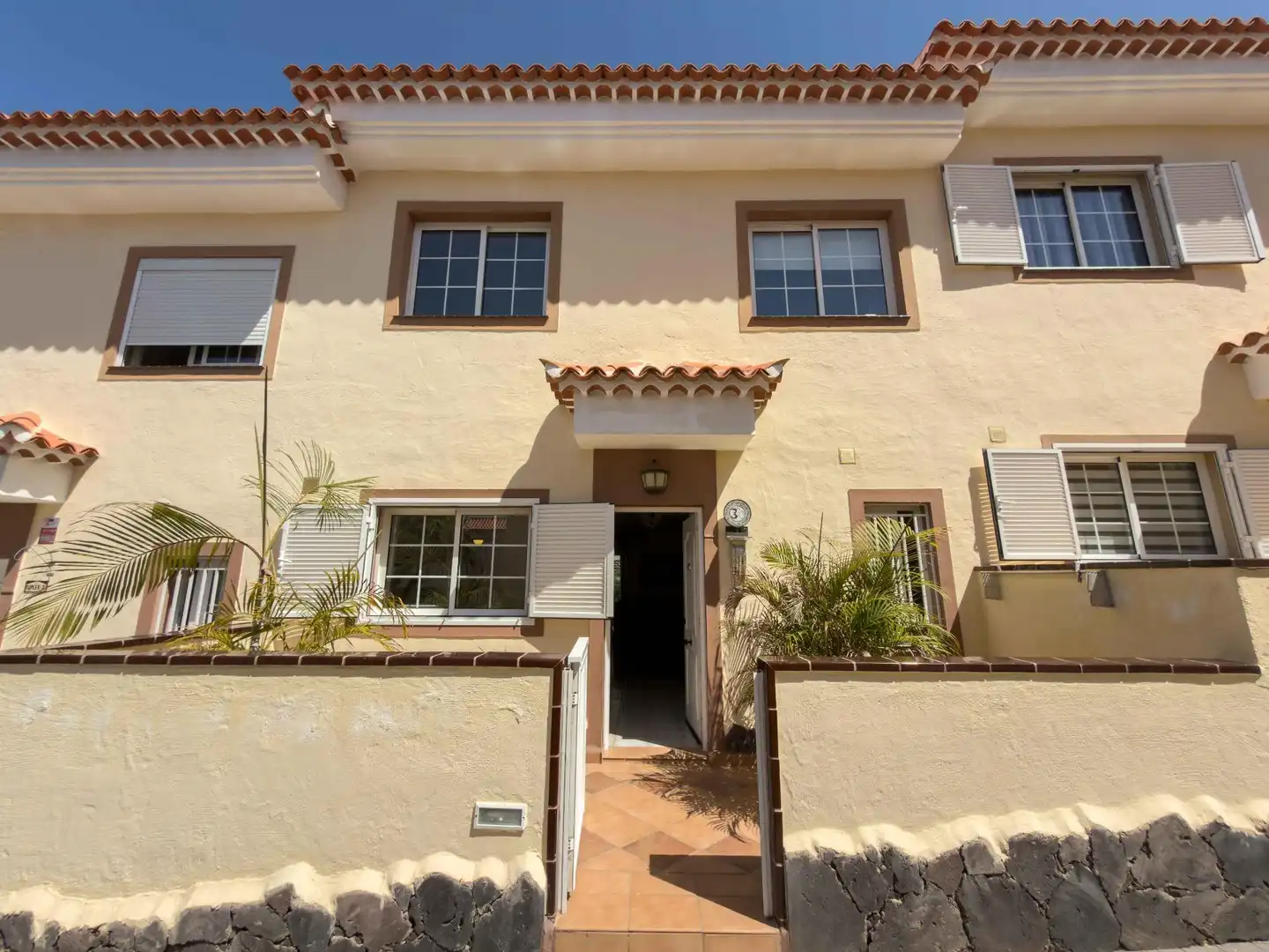 Vista exterior de Casa o chalet de alquiler en Arona con Terraza