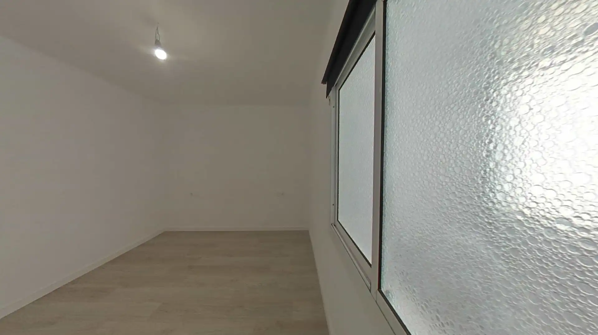 Habitación de Piso en venta en Badalona con Parquet y Horno