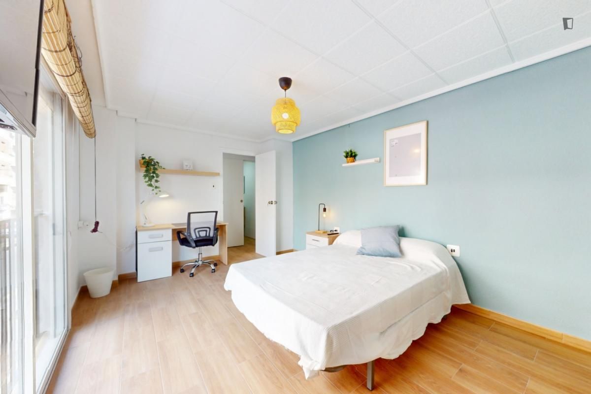 Apartament per a compartir a Plaza Crevillente - Antiguos Juzgados - El Asilo