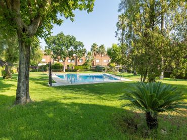 Casa bifamiliare con piscina in vendita a ANDALUCIA