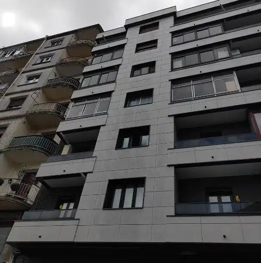 Vista exterior de Pis en venda en Irun 