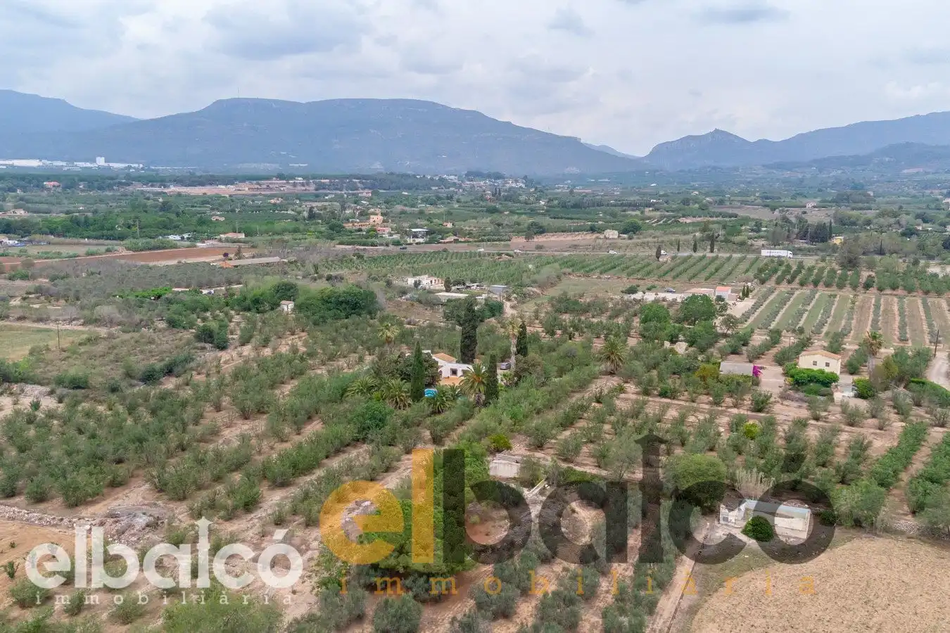 Country homes for sale in Valls  with Terrace, Swimming Pool and Furnished