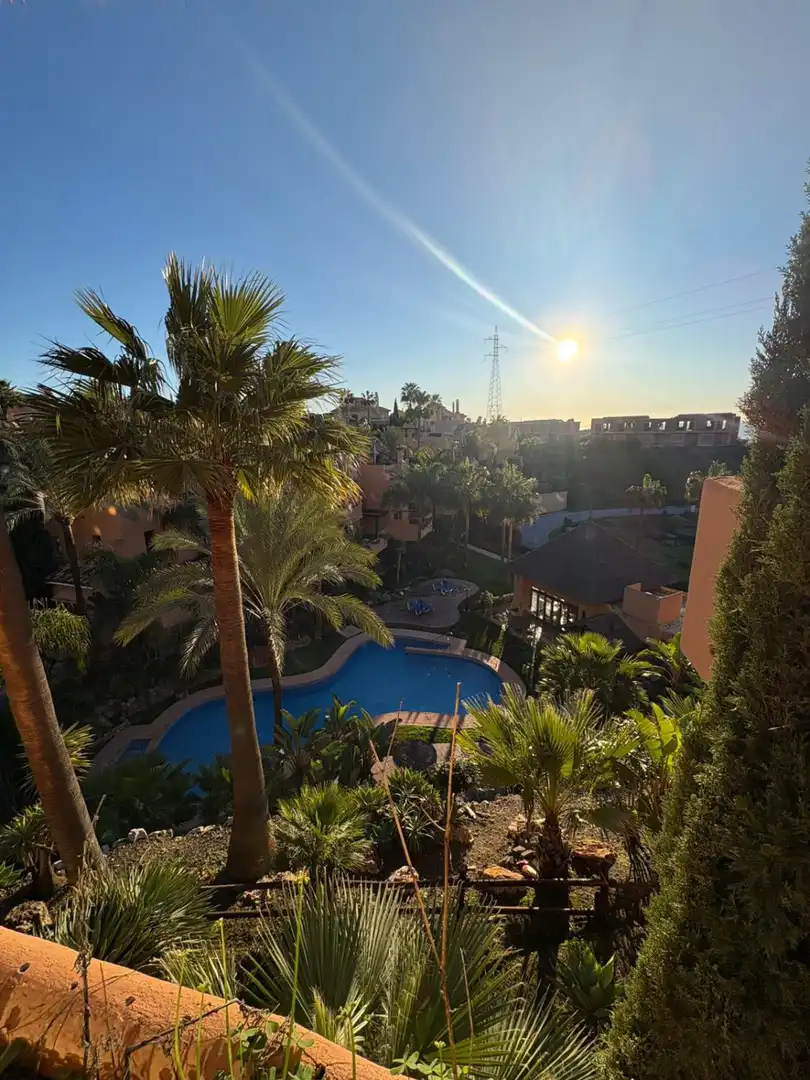 Vista exterior de Casa o xalet en venda en Mijas amb Calefacció, Jardí privat i Terrassa