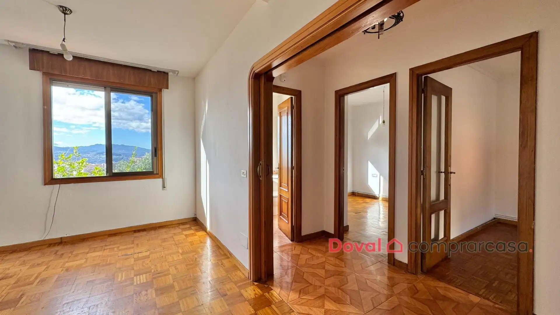 Houses for sale in Vigo   with Heating, Private garden and Parquet flooring