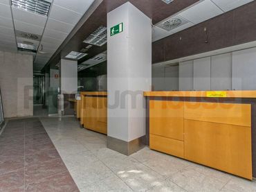 Local comercial en venda a Calle de Mossèn Jacint Verdaguer