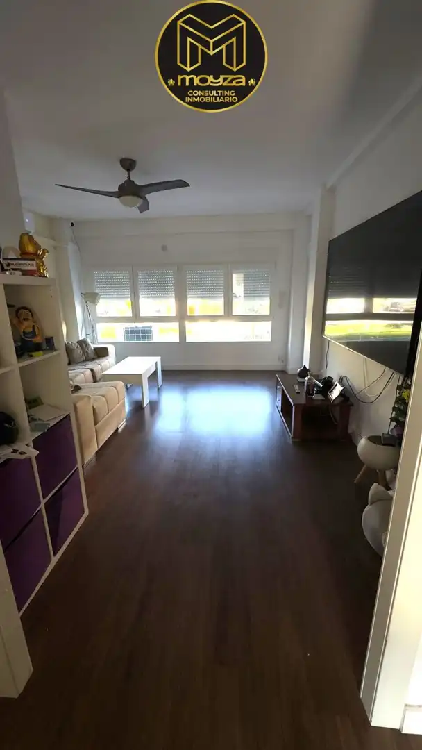 Living room of Flat for rent in Jaén  with Air Conditioner, Heating and Balcony