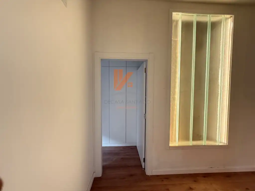 Wohnungen zum Verkauf in Santiago de Compostela  mit Balkon